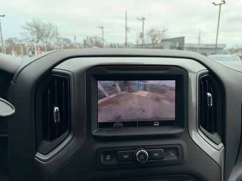 Used 2023 Chevrolet Silverado 1500 Custom image 17