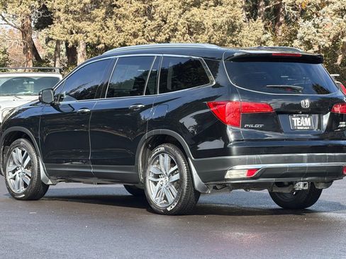 Used 2018 Honda Pilot Elite image 6