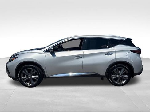 Used 2019 Nissan Murano Platinum w/ Cargo Package FWD image 2