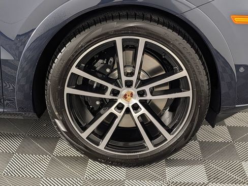 New 2026 Porsche Cayenne GTS AWD/4WD image 14