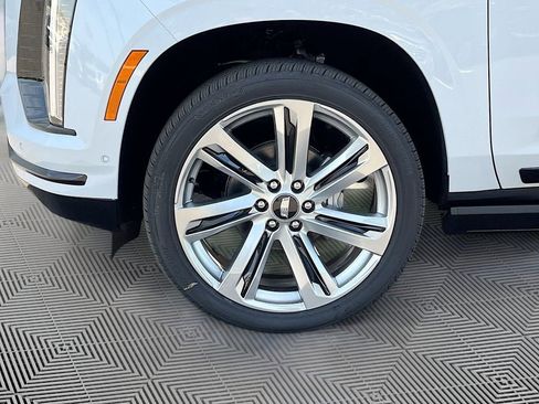 New 2026 Cadillac Escalade ESV Sport w/ Touring Package AWD/4WD image 10