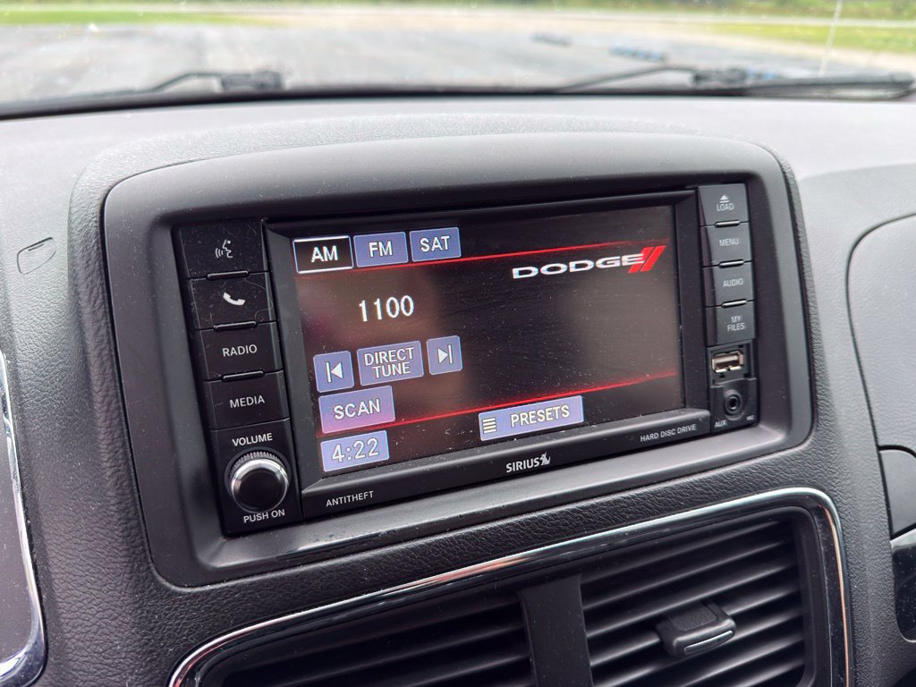 Used 2017 Dodge Grand Caravan SE FWD image 36