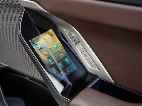 Used 2024 BMW i7 eDrive50 w/ M Sport Package image 37