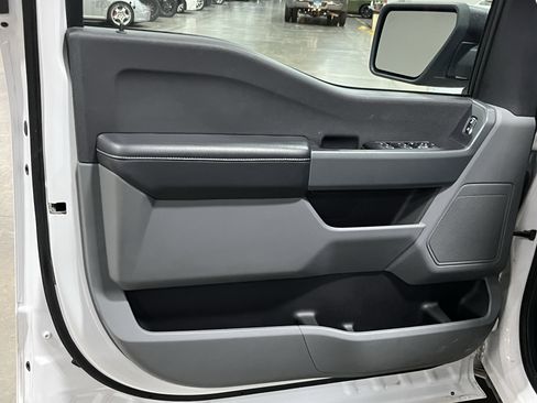 Used 2023 Ford F150 XLT w/ Trailer Tow Package image 17