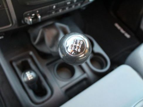 Used 2014 RAM 2500 Tradesman w/ Chrome Appearance Group image 21