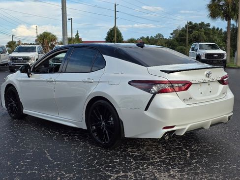 Used 2023 Toyota Camry XSE FWD image 11