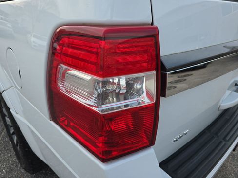 Used 2016 Ford Expedition EL XLT w/ Equipment Group 202A image 36