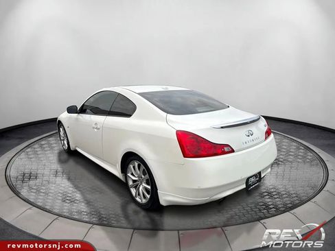 Used 2014 INFINITI Q60 Journey w/ Premium Package image 3