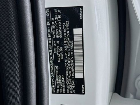 New 2026 Volvo XC60 T8 Ultra w/ Climate Package PRO AWD/4WD image 33