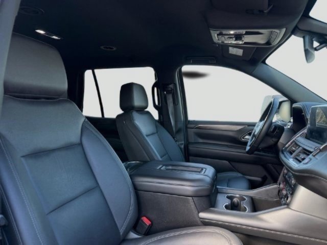 Used 2022 Chevrolet Tahoe Z71 w/ Luxury Package AWD/4WD image 50