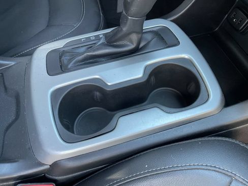 Used 2019 Chevrolet Colorado ZR2 AWD/4WD image 26