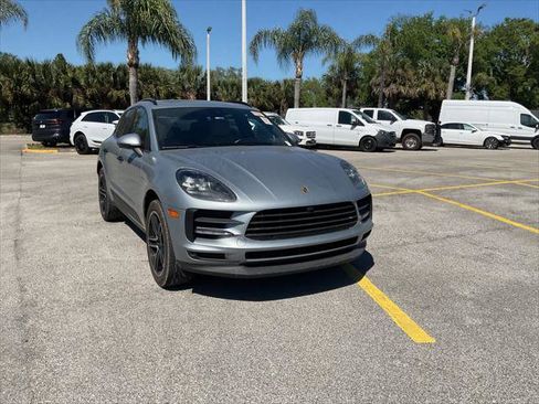 Used 2021 Porsche Macan w/ Premium Package Plus image 17