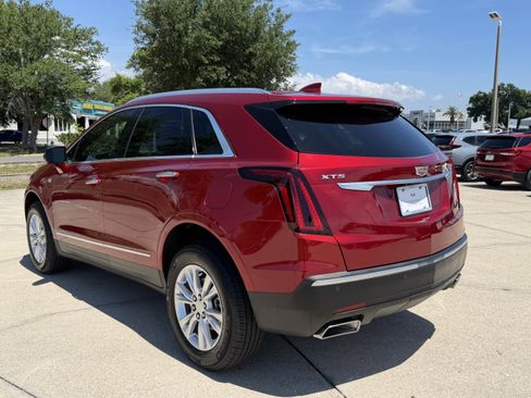 Certified 2025 Cadillac XT5 Luxury FWD image 5