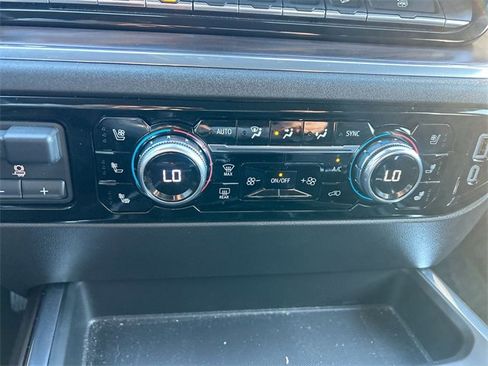 Used 2024 GMC Sierra 1500 SLT w/ SLT Premium Plus Package image 23