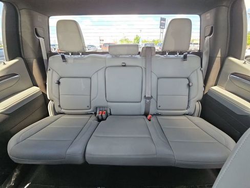 Used 2024 GMC Sierra 1500 SLT w/ SLT Convenience Package AWD/4WD image 24
