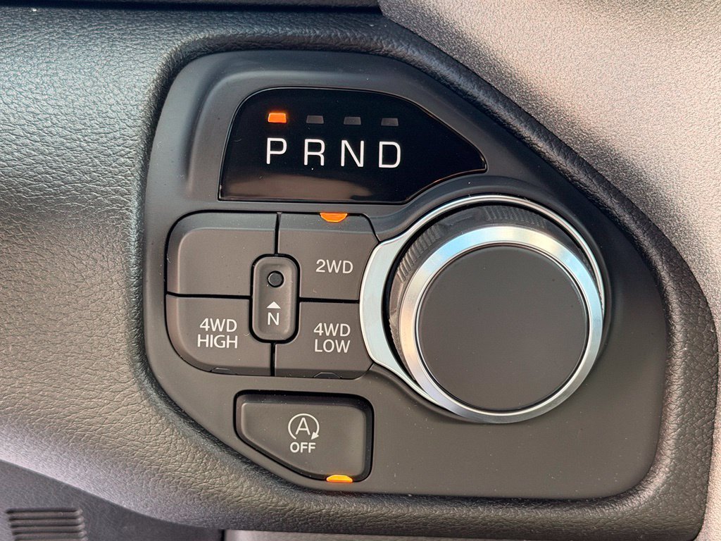 New 2026 RAM 1500 Express AWD/4WD image 27