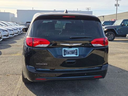 New 2026 Chrysler Voyager LX image 12
