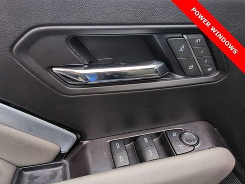 Used 2025 Chevrolet Colorado ZR2 w/ Technology Package image 23