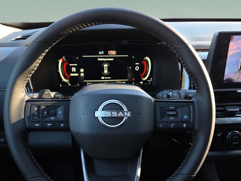 New 2026 Nissan Pathfinder SL image 25