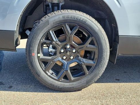 New 2026 Ford Maverick Lariat w/ Black Appearance Package image 5