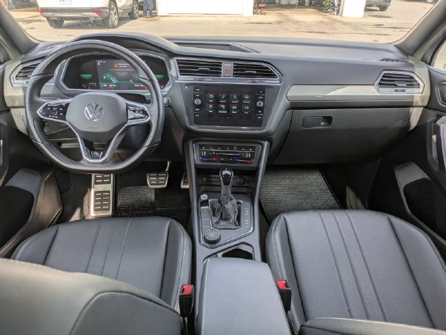 Used 2023 Volkswagen Tiguan SE R-Line AWD/4WD image 19
