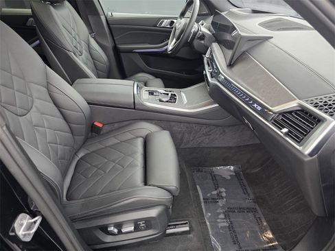 Used 2025 BMW X5 sDrive40i w/ Premium Package image 25