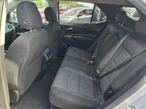 Used 2019 Chevrolet Equinox LT FWD image 17
