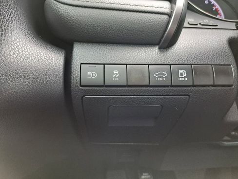 Used 2023 Toyota Camry SE image 15