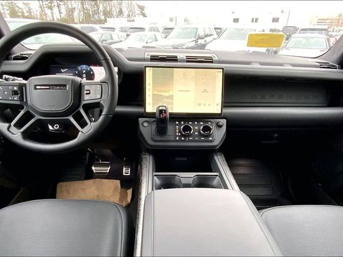 New 2026 Land Rover Defender 110 OCTA image 6