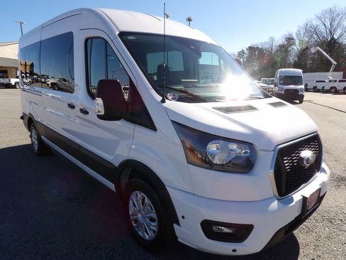 Used 2024 Ford Transit 350 XLT image 7