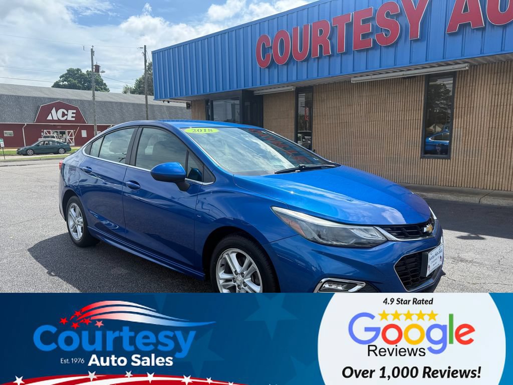 Used 2018 Chevrolet Cruze LT FWD image 1