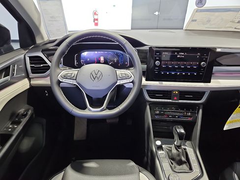 New 2026 Volkswagen Taos SEL AWD/4WD image 14