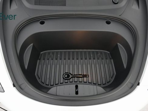 Used 2023 Tesla Model 3 Performance image 22