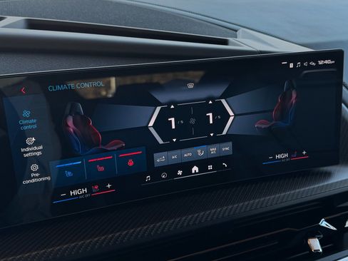 Used 2024 BMW XM image 63