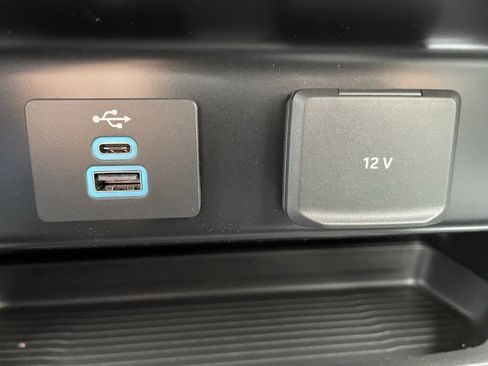 New 2026 Ford F250 XL w/ XL Chrome Package image 8