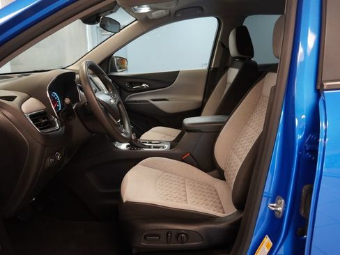 Used 2024 Chevrolet Equinox LS w/ LS Convenience Package FWD image 5