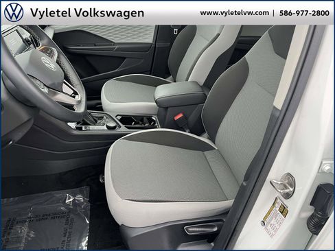 Certified 2023 Volkswagen Taos S image 17