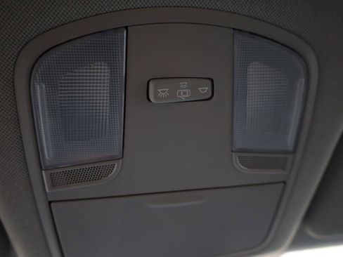 Used 2017 Hyundai Elantra SE FWD image 32