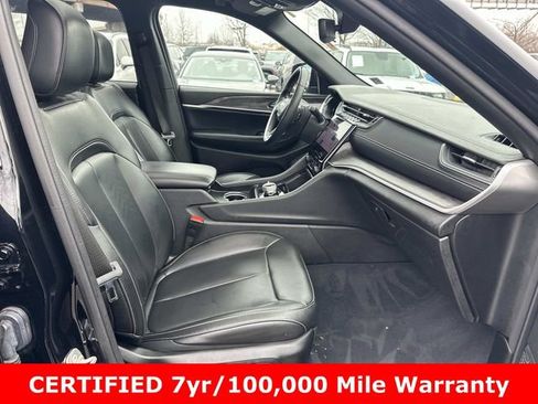 Certified 2024 Jeep Grand Cherokee Limited image 9