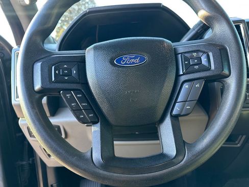 Used 2016 Ford F150 XLT image 27