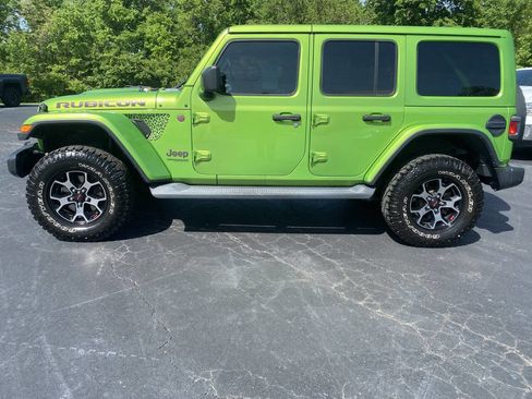 Used 2019 Jeep Wrangler Unlimited Rubicon w/ Cold Weather Group AWD/4WD image 2