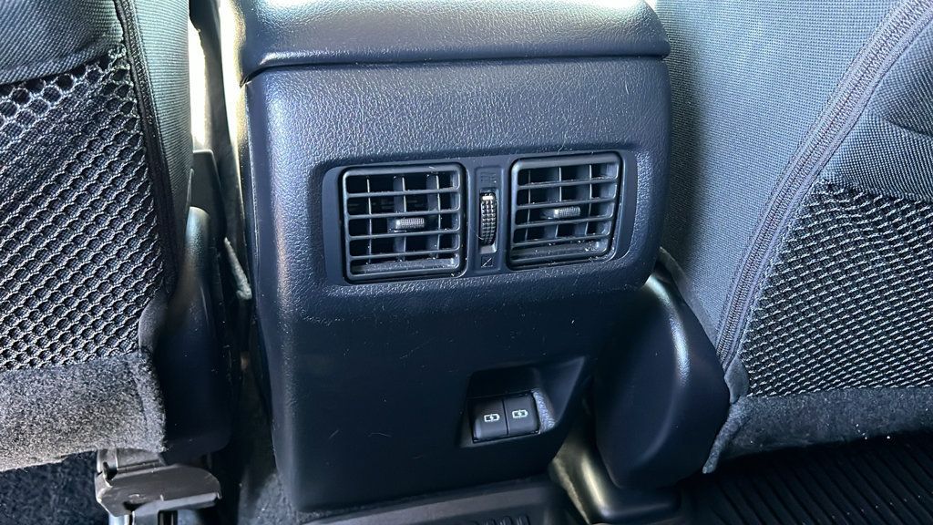 Used 2024 Toyota 4Runner SR5 AWD/4WD image 10