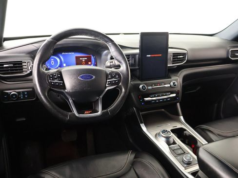 Used 2020 Ford Explorer ST w/ ST Street Pack image 2