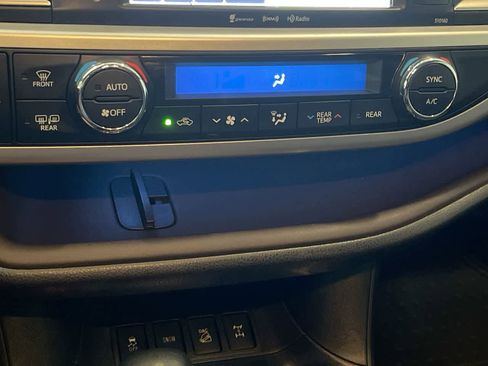 Used 2016 Toyota Highlander Limited AWD/4WD image 19
