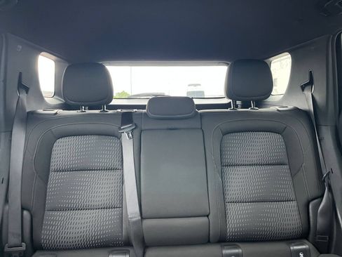 Used 2025 Chevrolet Equinox LT FWD image 37