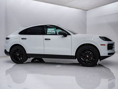 New 2026 Porsche Cayenne Coupe image 9