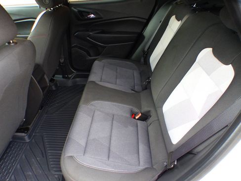 Used 2025 Chevrolet Trax RS w/ Driver Confidence Package image 15