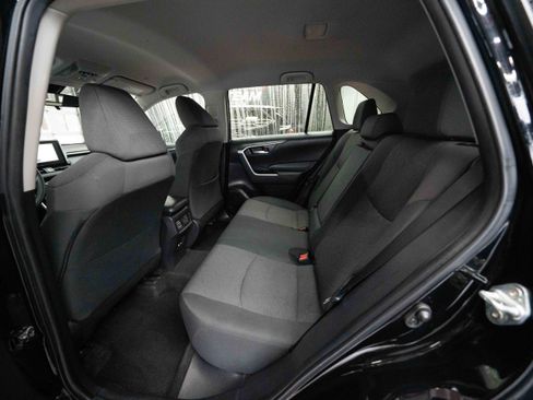 Used 2023 Toyota RAV4 XLE image 23