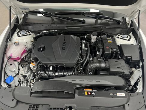 Used 2025 Hyundai Sonata SE FWD image 23