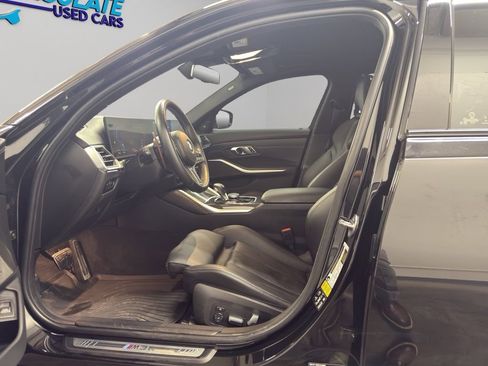 Used 2023 BMW M3 Competition image 9